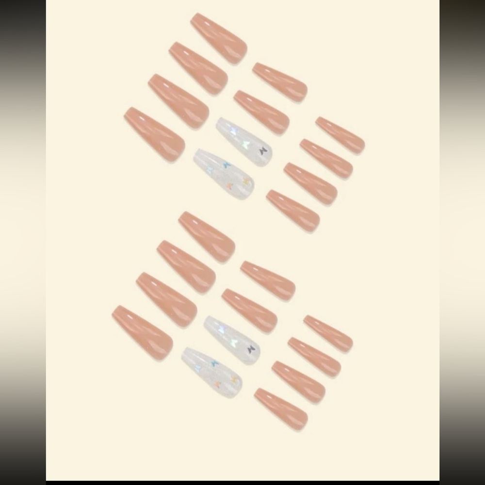Press on nail bundle!